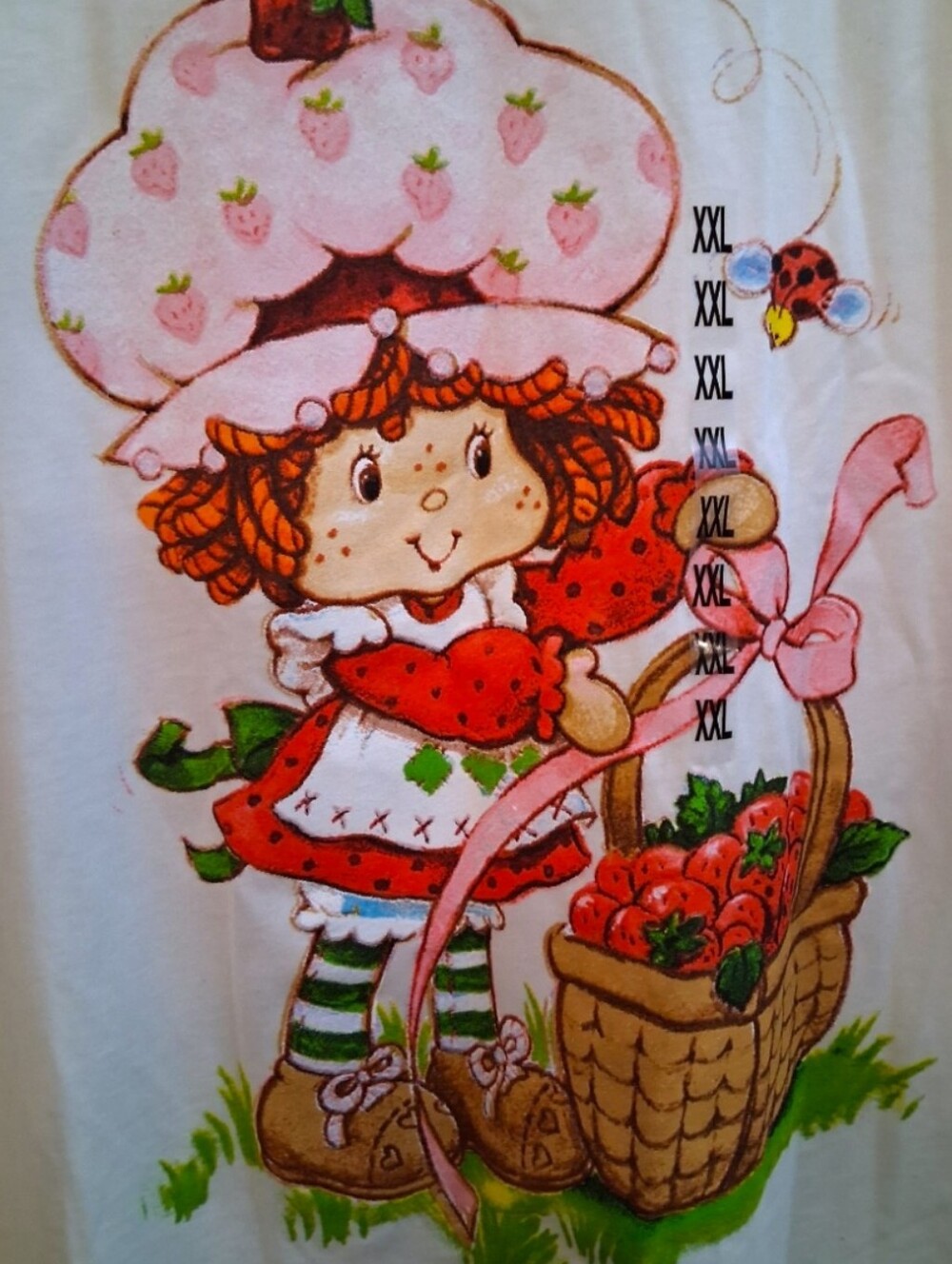 Juniors' Strawberry Shortcake XXL Graphic T-shirt - Picture 3 of 6